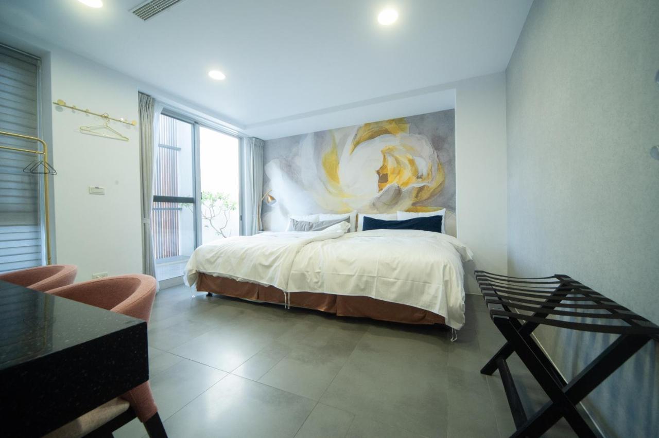 Bed and Breakfast 會呼吸的房-採自助式入住-有電梯 Huwei Zewnętrze zdjęcie