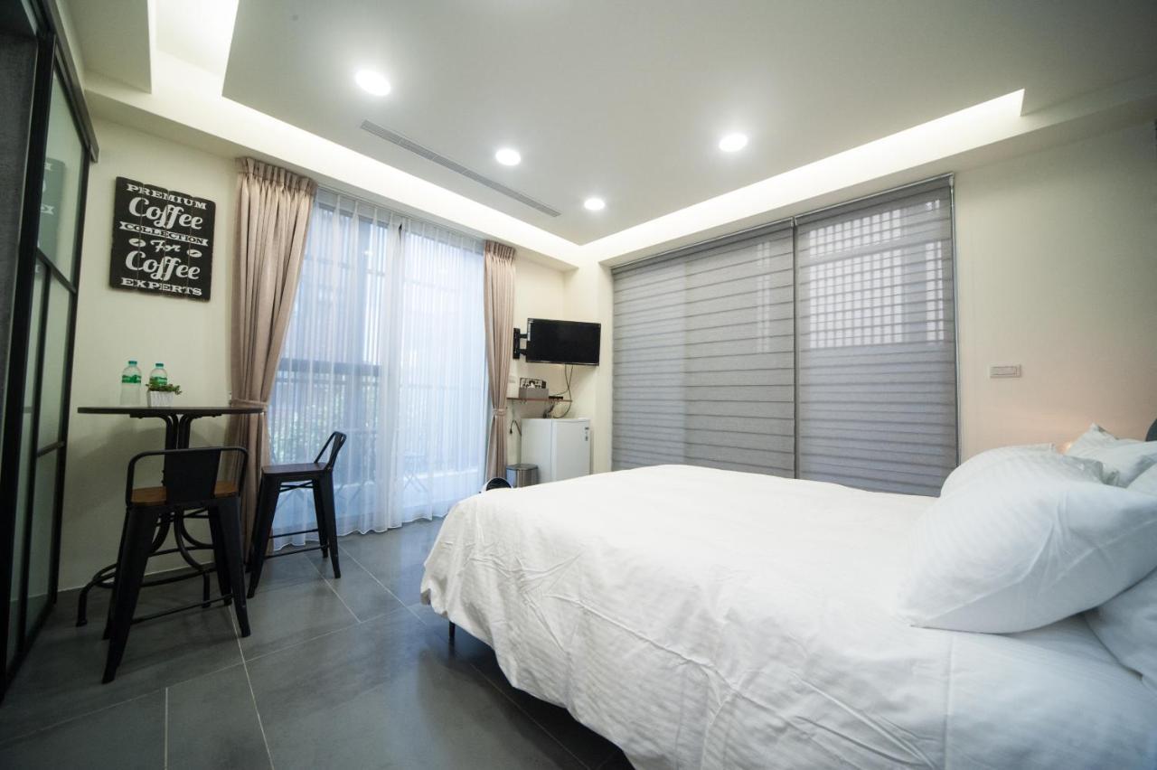 Bed and Breakfast 會呼吸的房-採自助式入住-有電梯 Huwei Pokój zdjęcie
